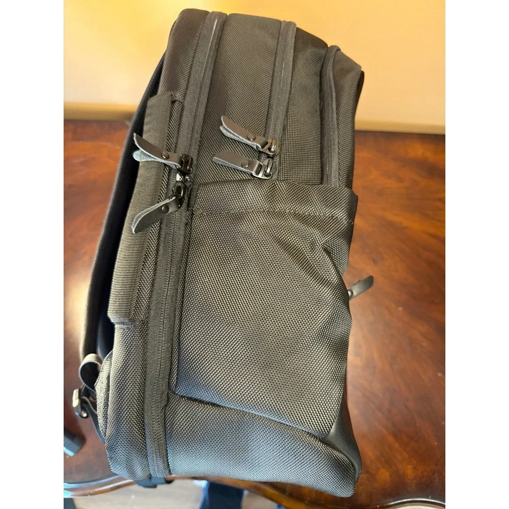 Dell Premier Backpack 15 PE1520P Black Laptop Bag Professional‎ Travel Case
